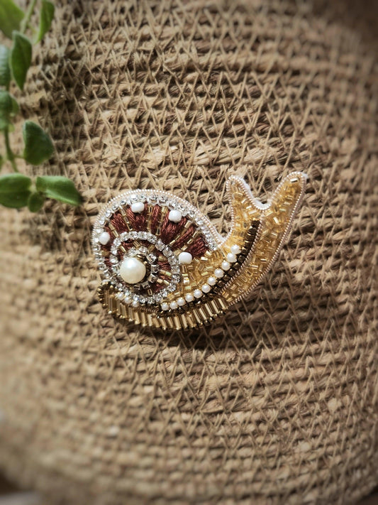 ANTIQUE SNAIL